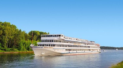 Максим Литвинов