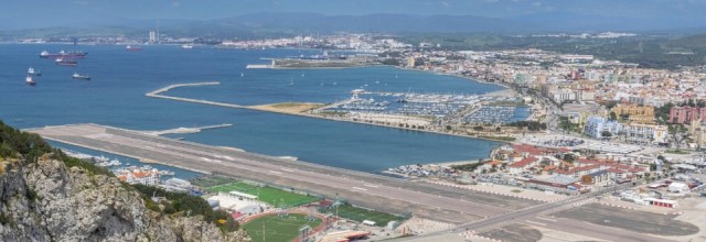 Карибский прибрежный аэропорт